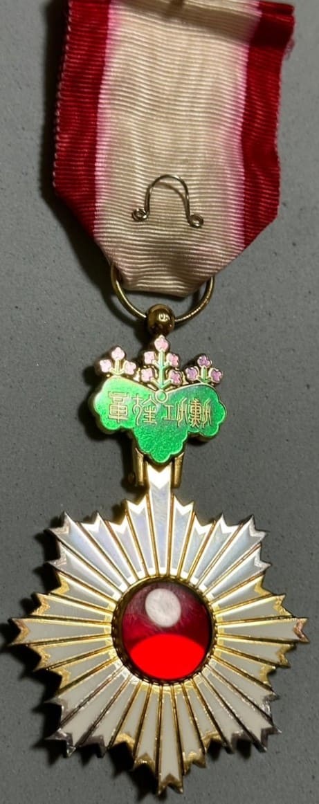 5th class Rising  Sun order.jpg