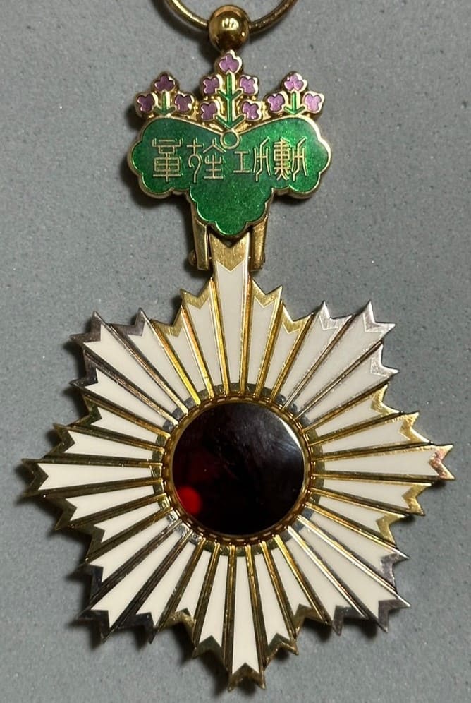 5th class Rising Sun order.jpg