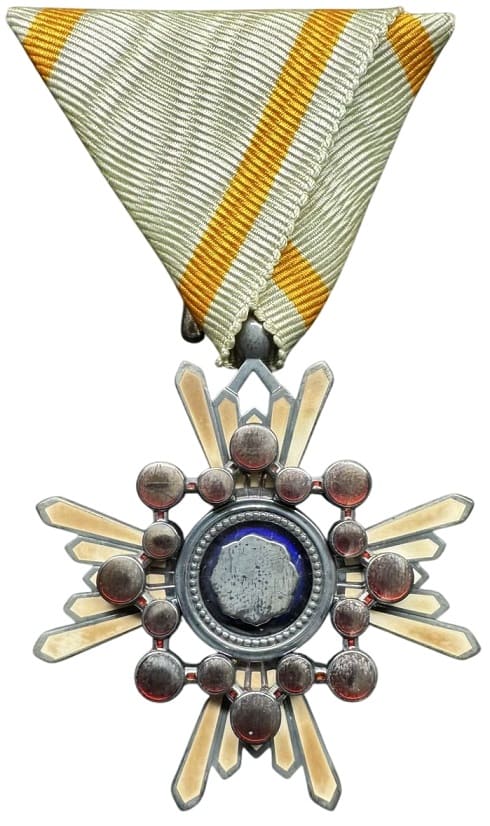 5th class Sacred Treasure order sick.jpg