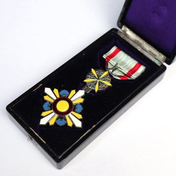 6th class Order  of the Auspicious Clouds.jpg