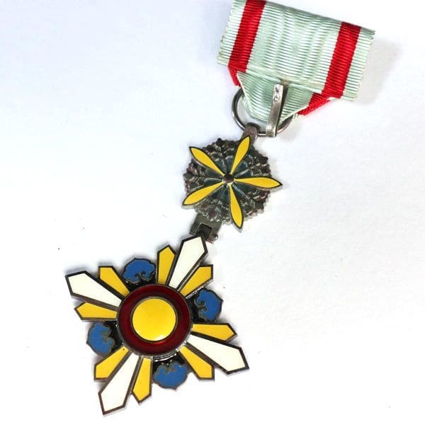 6th class Order of the Auspicious  Clouds.jpg