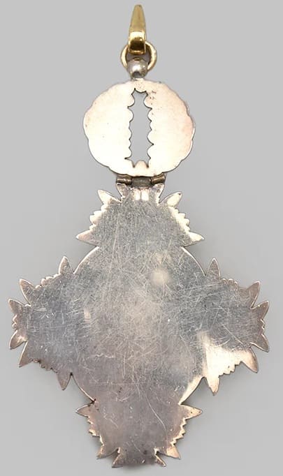 6th class Precious Crown order  from Meiji era  with case for foreigners.jpg