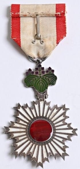 6th  class Rising Sun order awarded in 1906 to Navy Chief Petty Officer.jpg