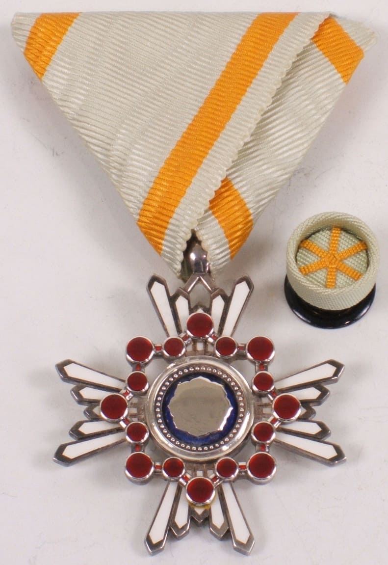6th class Sacred  Treasure order.jpg