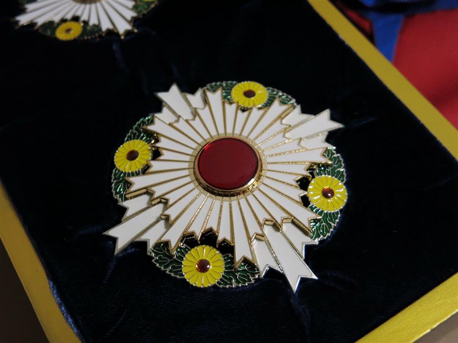 7001210220ce.jpg