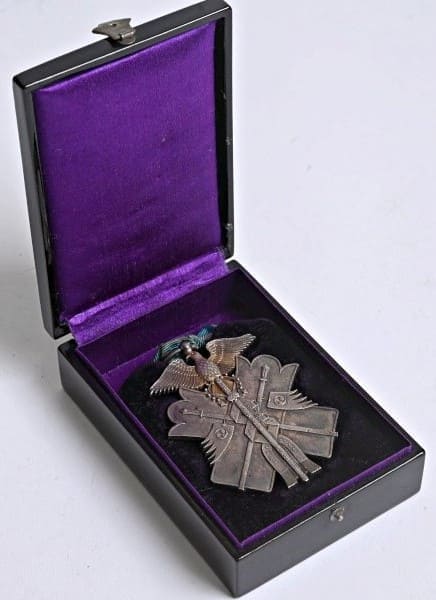 7th class Golden Kite order awarded in 1906 to Navy Chief Petty  Officer.jpg