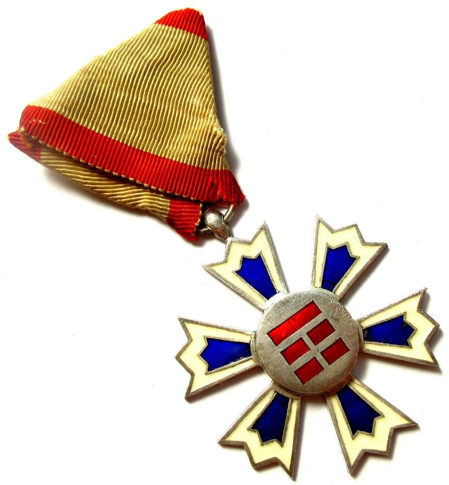 7th class Order   of the Eight  Trigrams.jpg