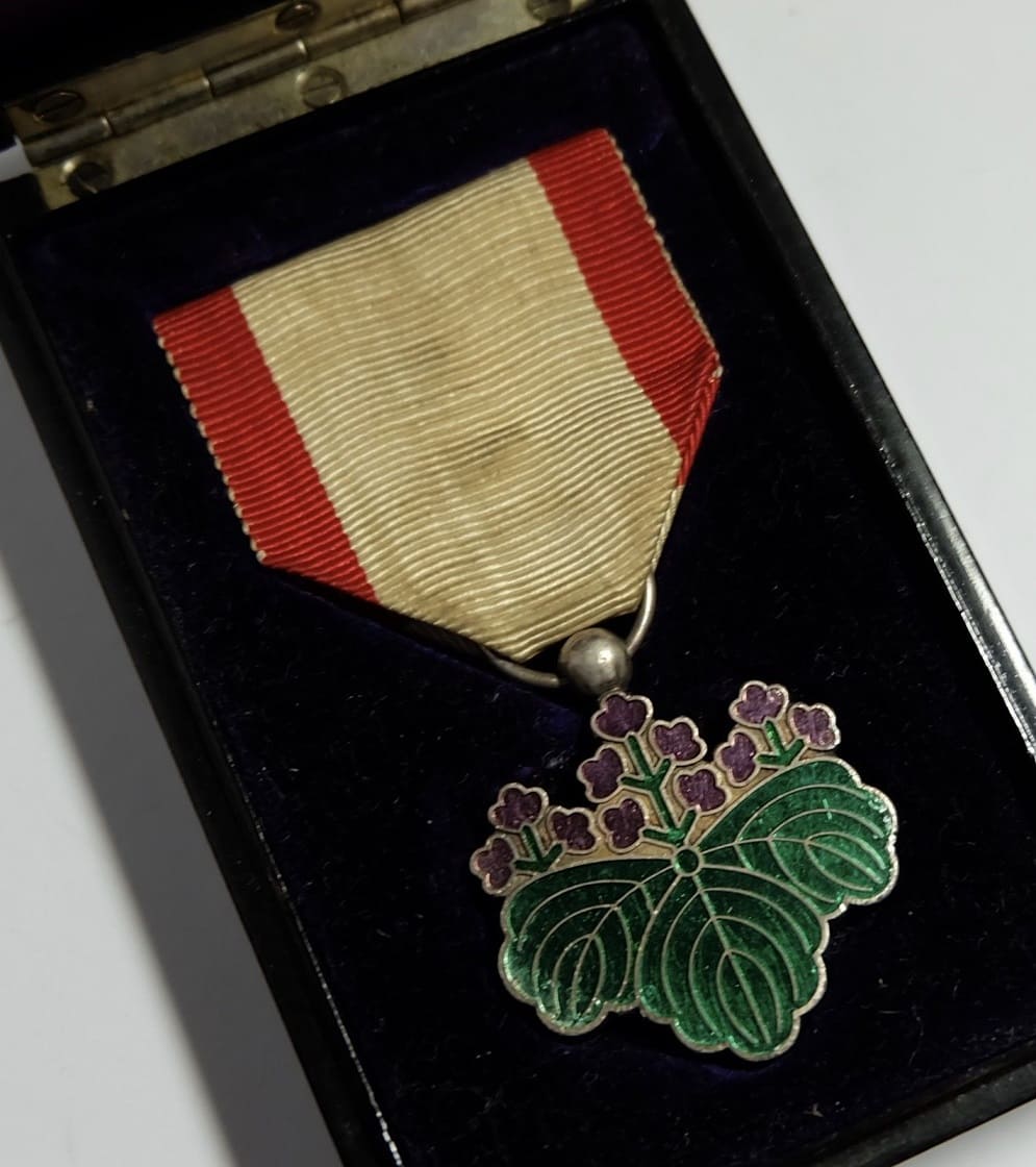 7th Class Rising Sun order  awarded in 1940 to Sergeant   Major Soshichi Sagisaka.jpg
