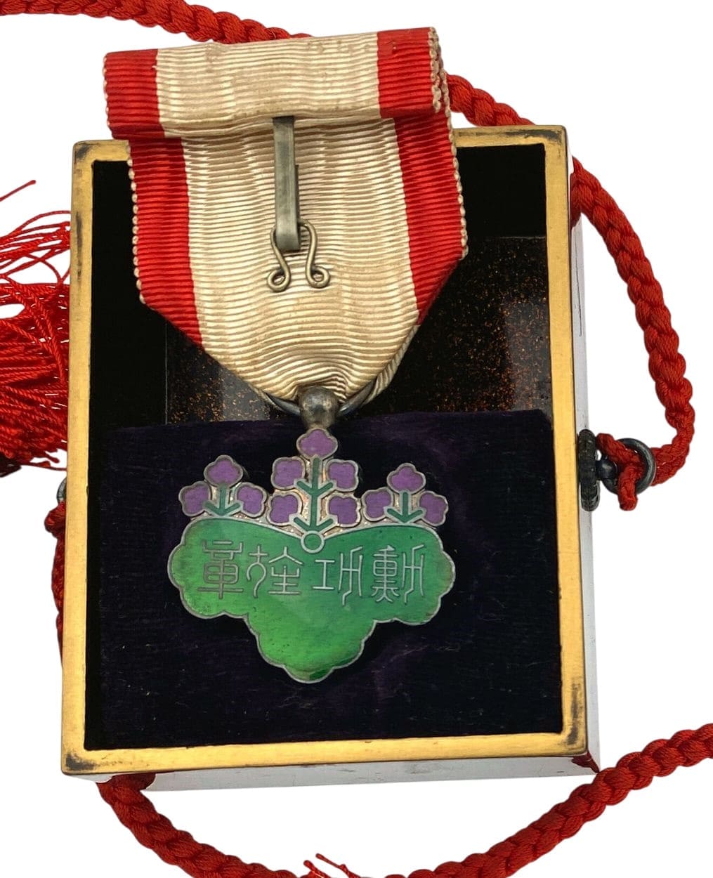 7th class Rising Sun order with  case for foreigners.jpg