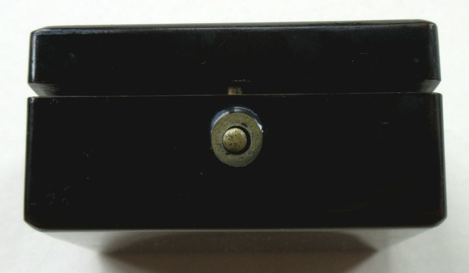8th  class Rising Sun Order in Early Square Lacquer Case.jpg