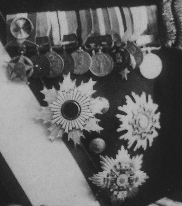 Admiral Yoshida Zengo with Pillars of the State breast star.jpg