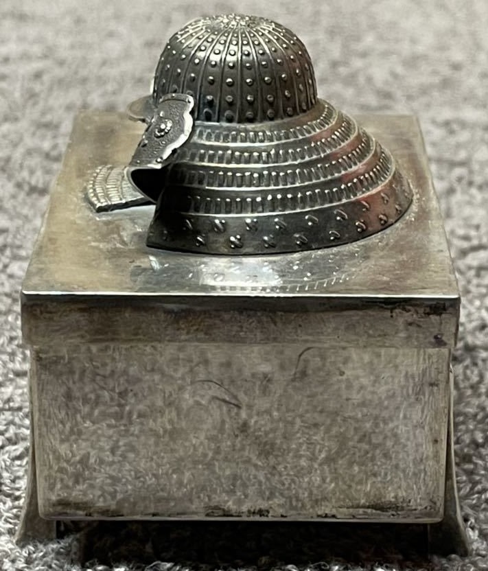 Anglo-Japanese   Alliance Commemorative Silver Box.jpg