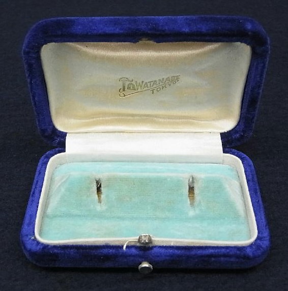 Army War  College Gift Cufflinks 陸軍土官学校贈カフスボタン.jpg