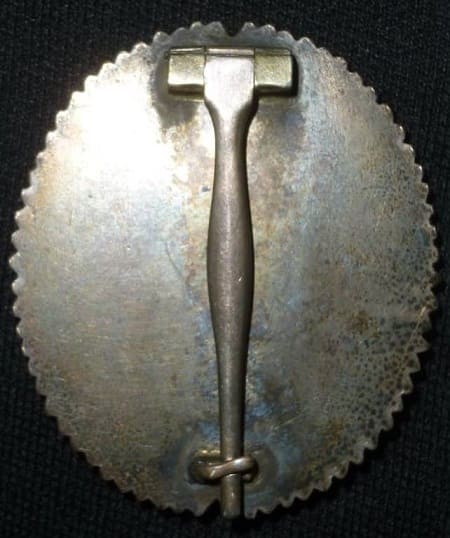 Army War  College Graduation Badge of Lieutenant-General Mamoru Iinuma.jpg