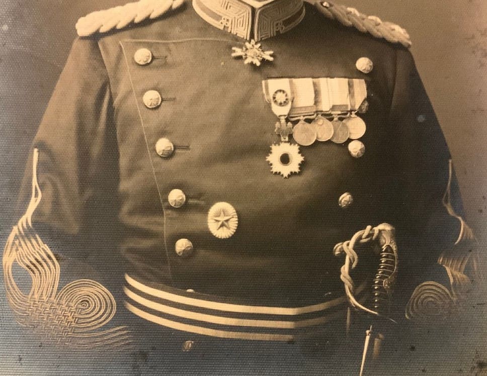 Army  War College Graduation Badge  Photo.jpg