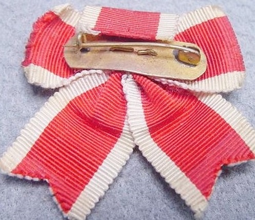 Asahi Shimbun Enthronement Attendant Award Badge ..jpg