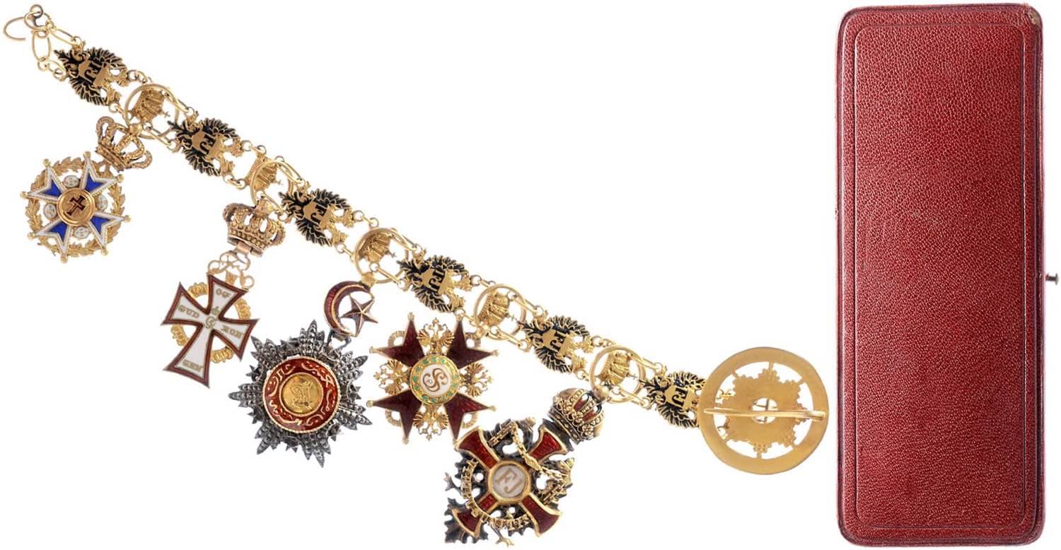 Austrian-made chain of miniatures with order of St. Stanislaus.jpg
