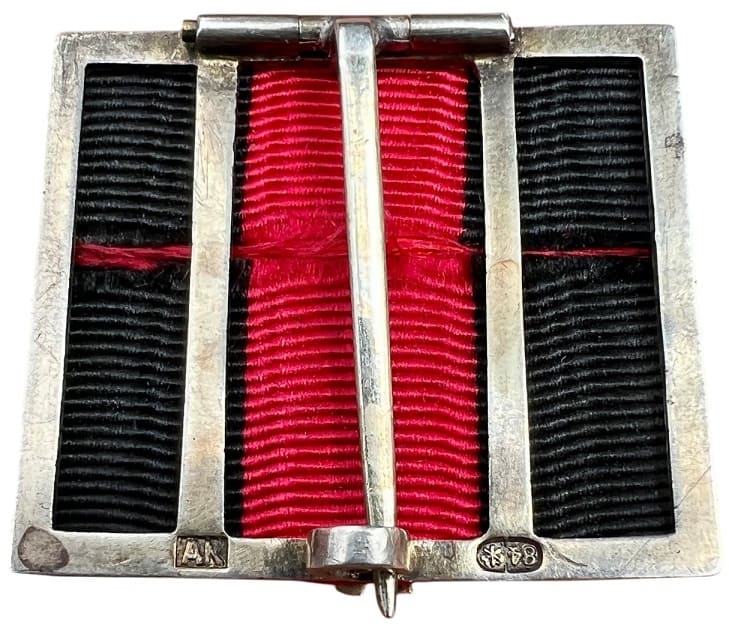 Badge of Excellence for Faultless Service  made by Albert Keibel workshop.jpg
