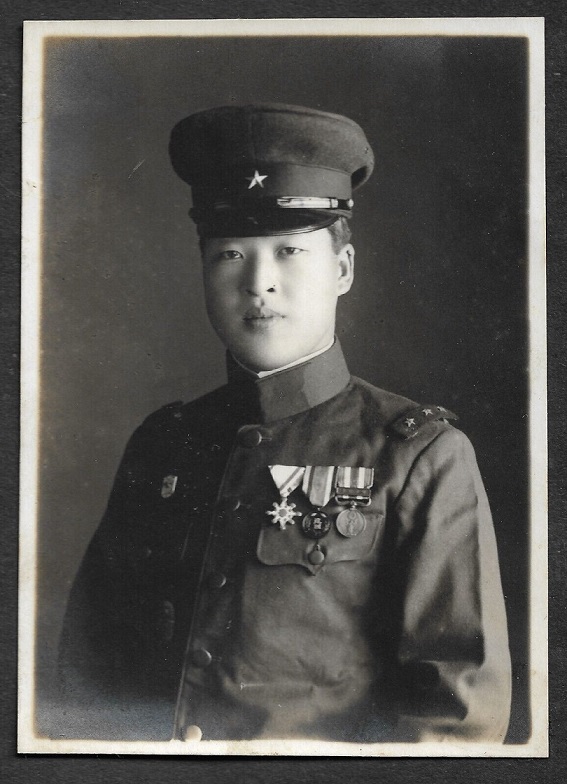 Badges of Independent Garrison Units in Photo.jpg