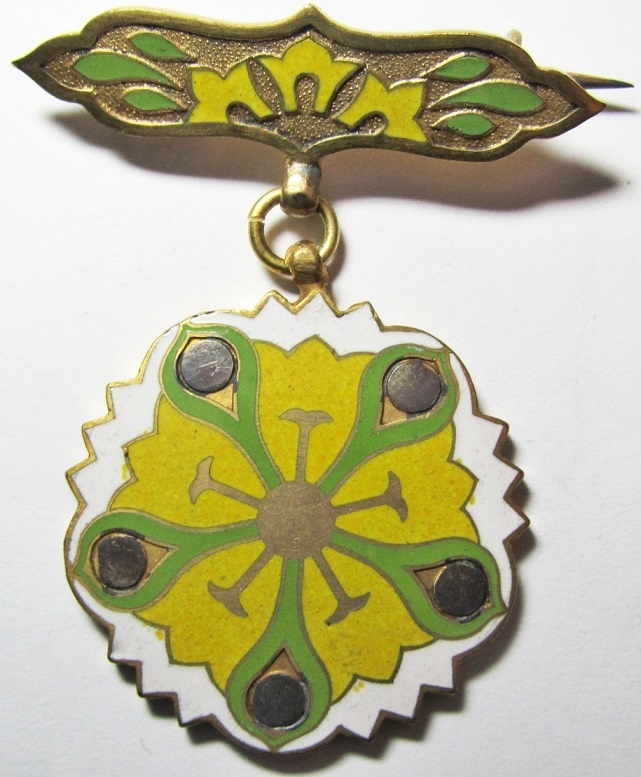 Badges of Saiseikai.jpg