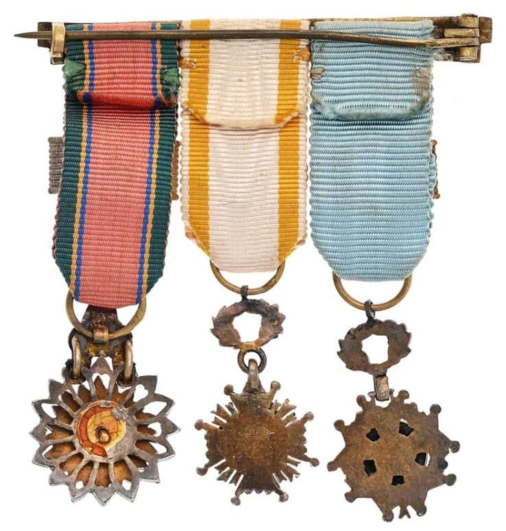 Barrette with three  miniatures.jpg