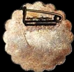 Bereaved Family Association   Badge 遺族会章.jpg