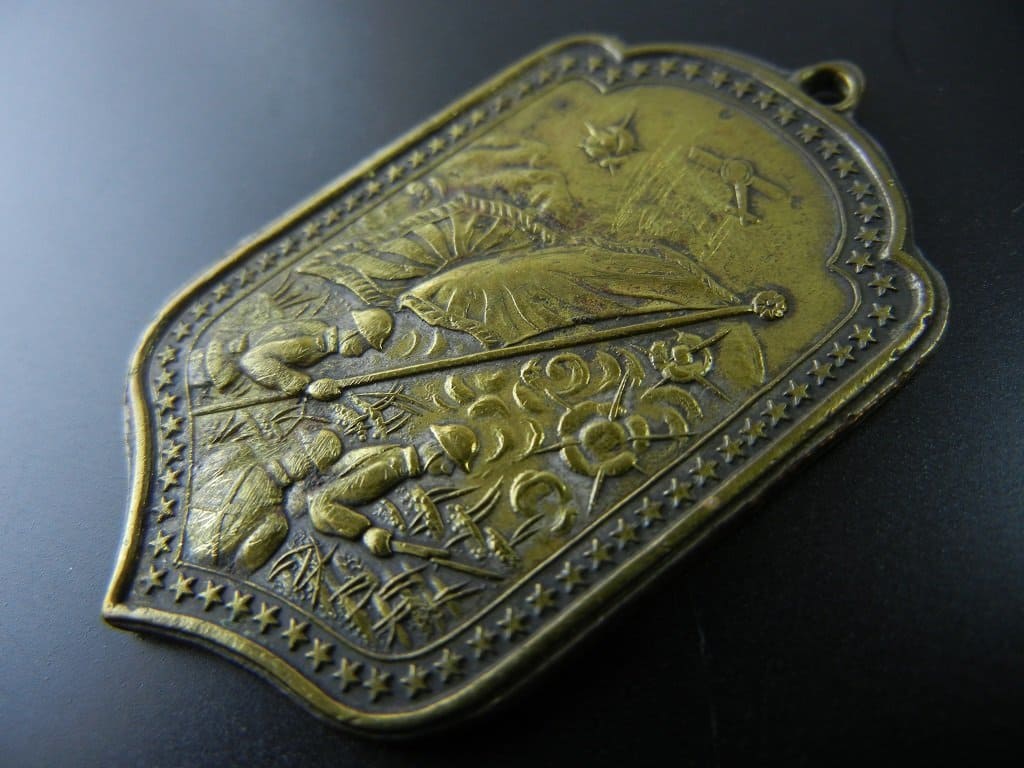 Blood-stained Regimental Flag of Koga Regiment Watch Fobs 賀連隊章.jpg