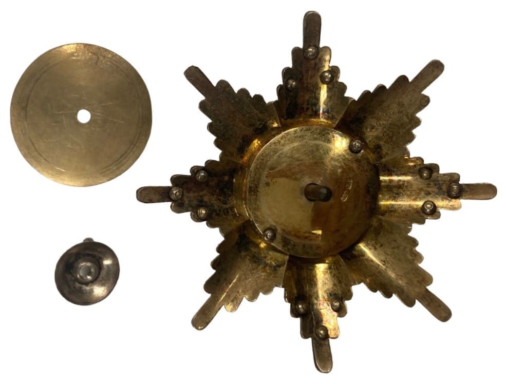 Breast star of Saint  Vladimir order made  by Nichols & Plinke workshopPhotoRoom.jpg