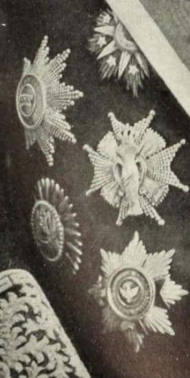 Breast stars _of_Hirobumi_Itō.jpg