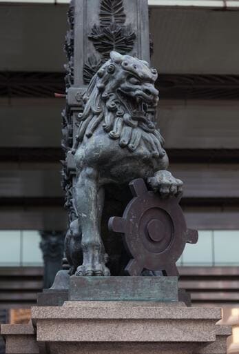 Bronze lion sculpture.jpg