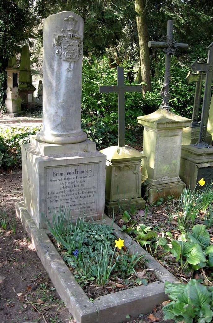 Bruno_von_Francois grave.jpg