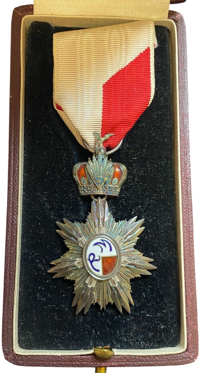 Cased 5th class order Knight.jpg