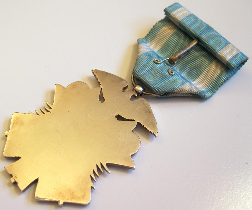 Cased 7th  class Golden Kite order marked with ヒ.jpg