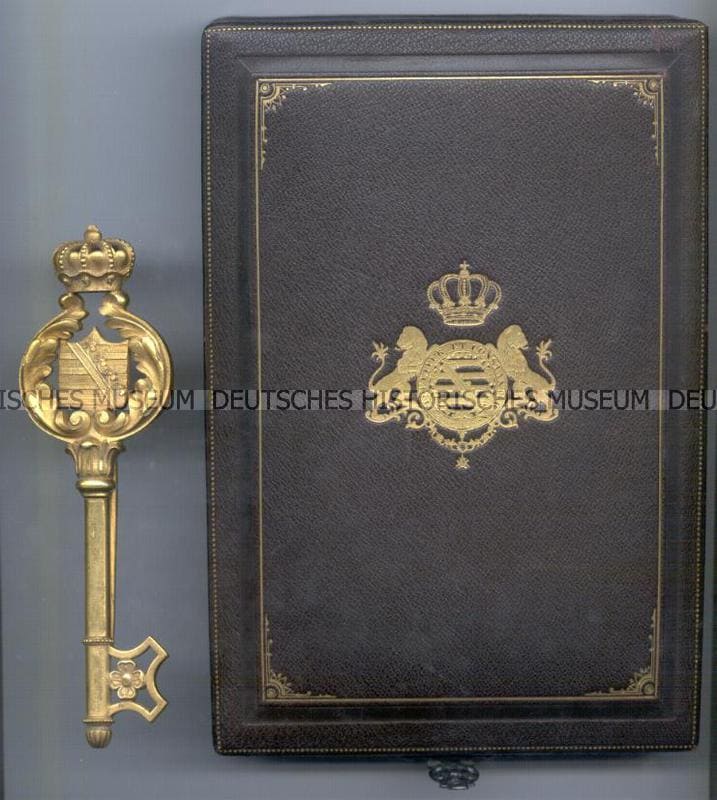 chamberlain key.jpg