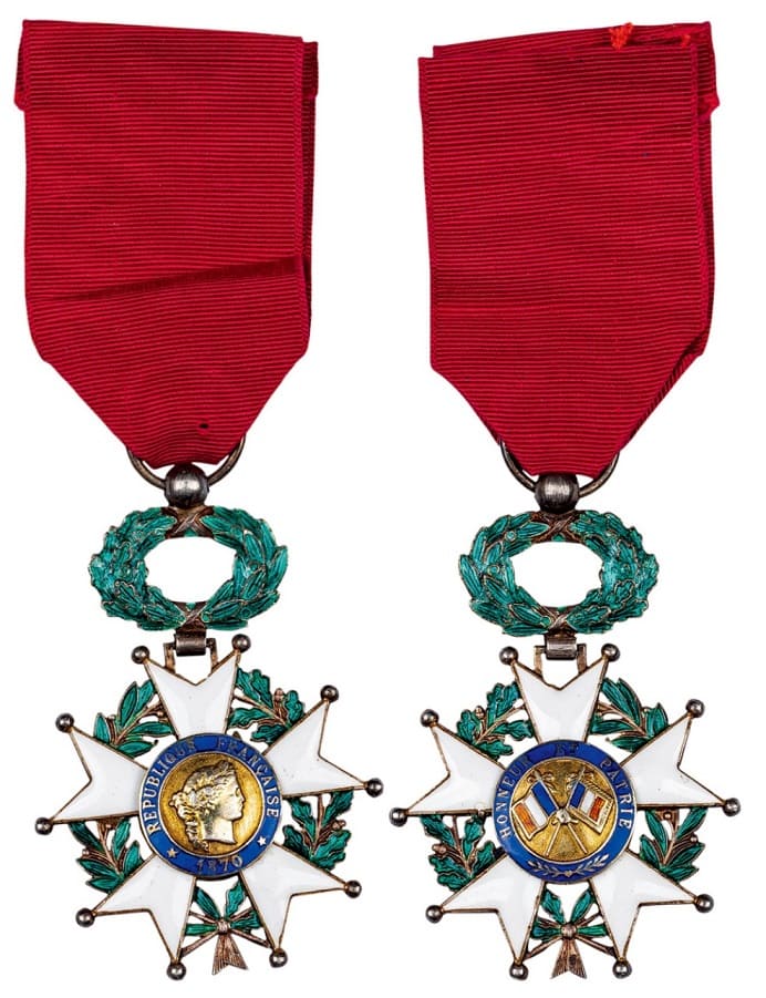 Chevalier cross Legion of Honour.jpg