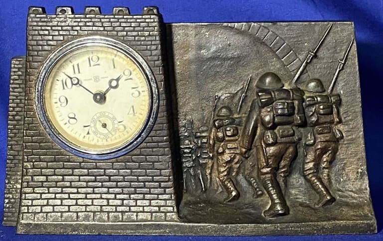 China Incident Table Clock 支那事変記念時計.jpg