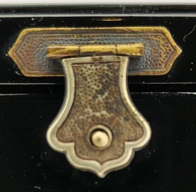 Clasp.jpg