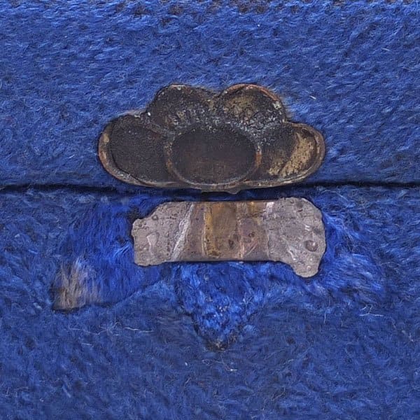 Clasp.jpg