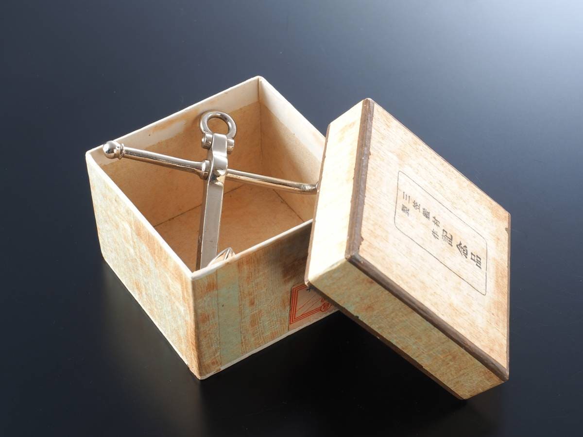 Commemorative Anchor made from the Mikasa_Warship Material.jpg