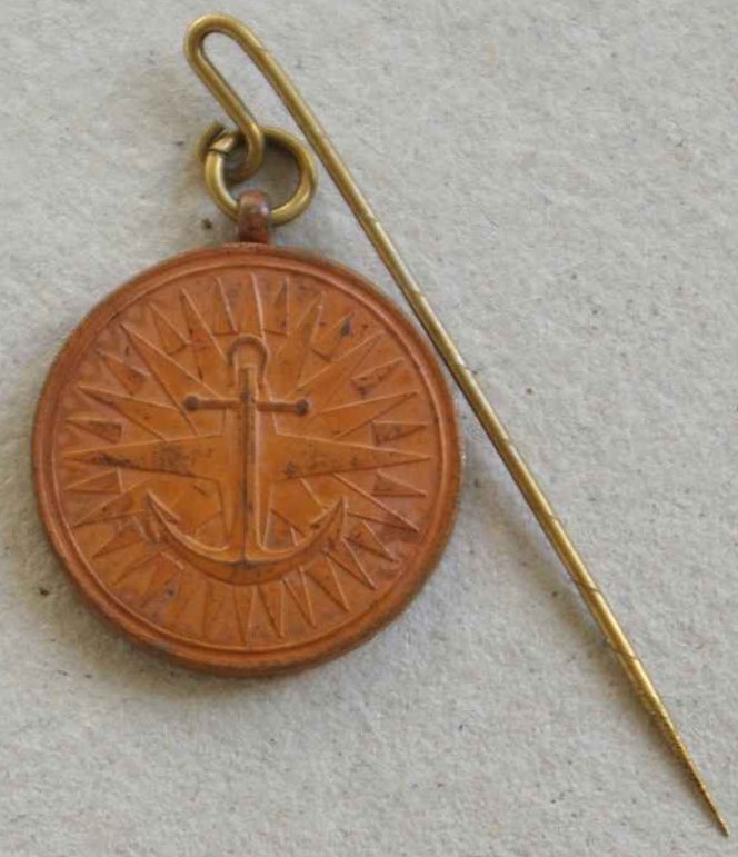 Construction of the  Imperial Volunteer Fleet Donation Badge.JPG