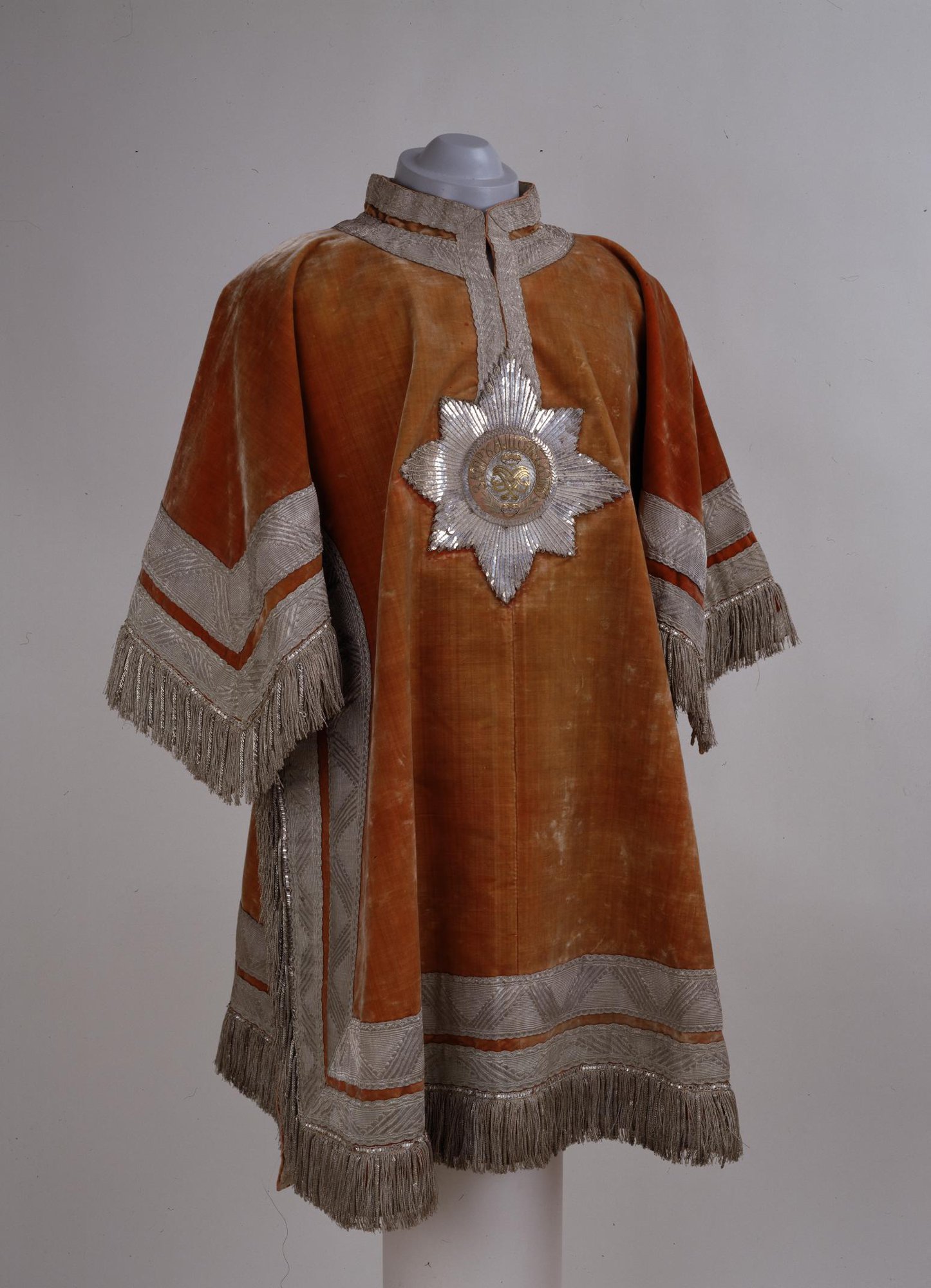 Далматик герольда ордена Святого Александра Невского. 1797.jpg