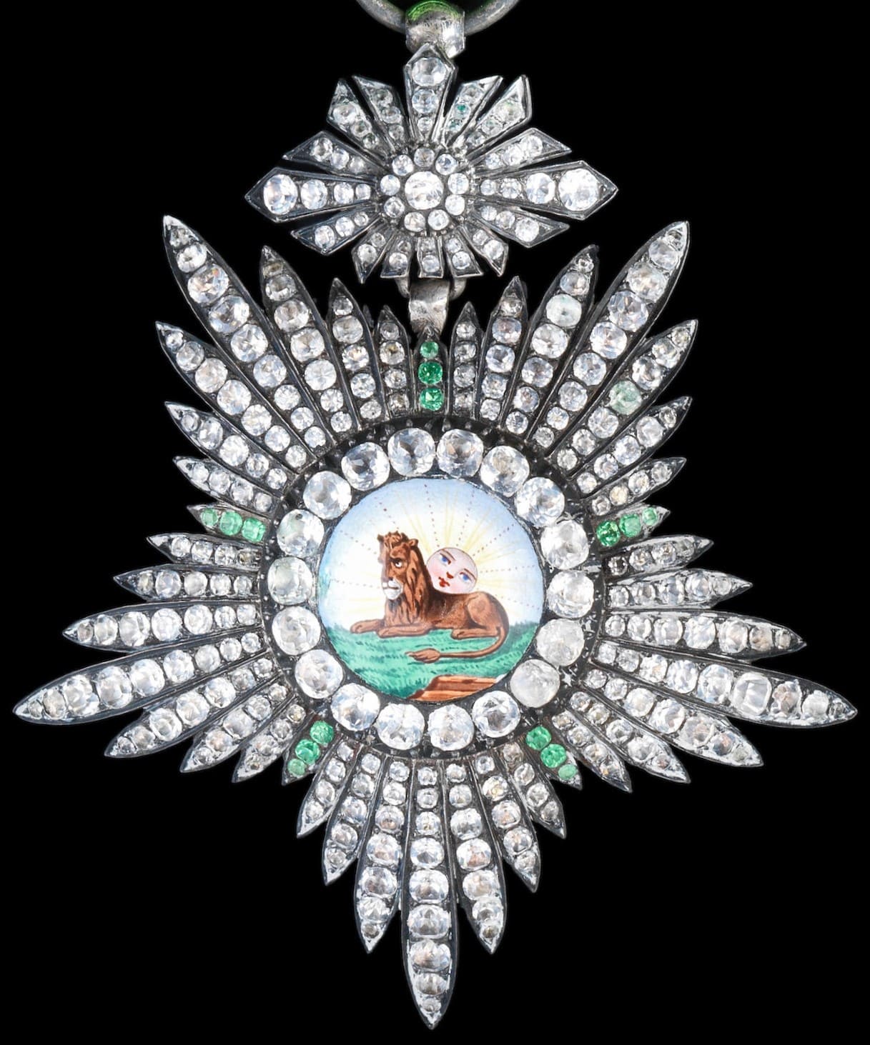 De luxe 4th class  order with  diamonds.jpg