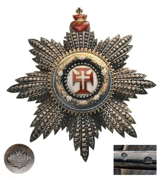 Diamond-cut  breast star with a typical features of Halley workshop.jpg