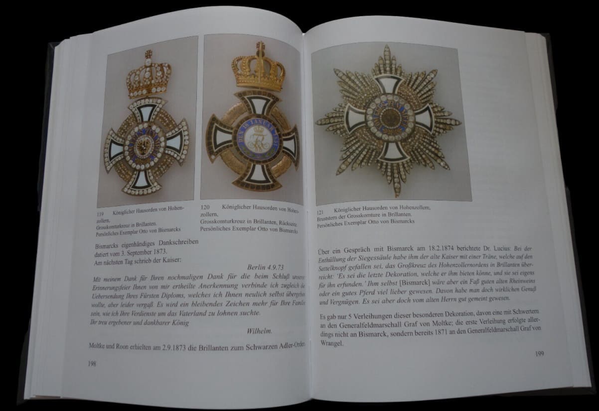 Die Orden und Ehrenzeichen des Reichskanzlers Fürst Otto von Bismarck. Offenbach 2008.jpg