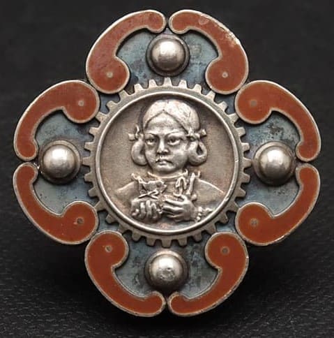 Diligent Labor Badge marked M.jpg