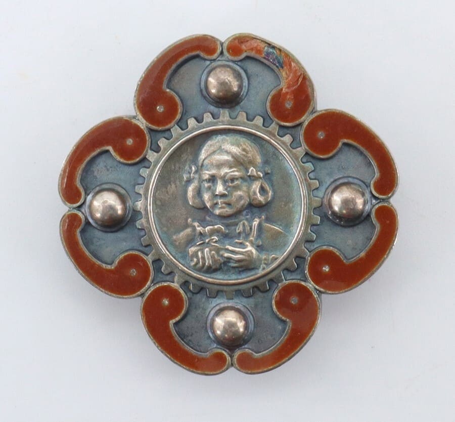 Diligent labor badge marked M.jpg