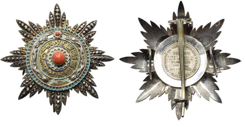 Double Dragon Order  made  by Wolfers of Victor Allard.jpg