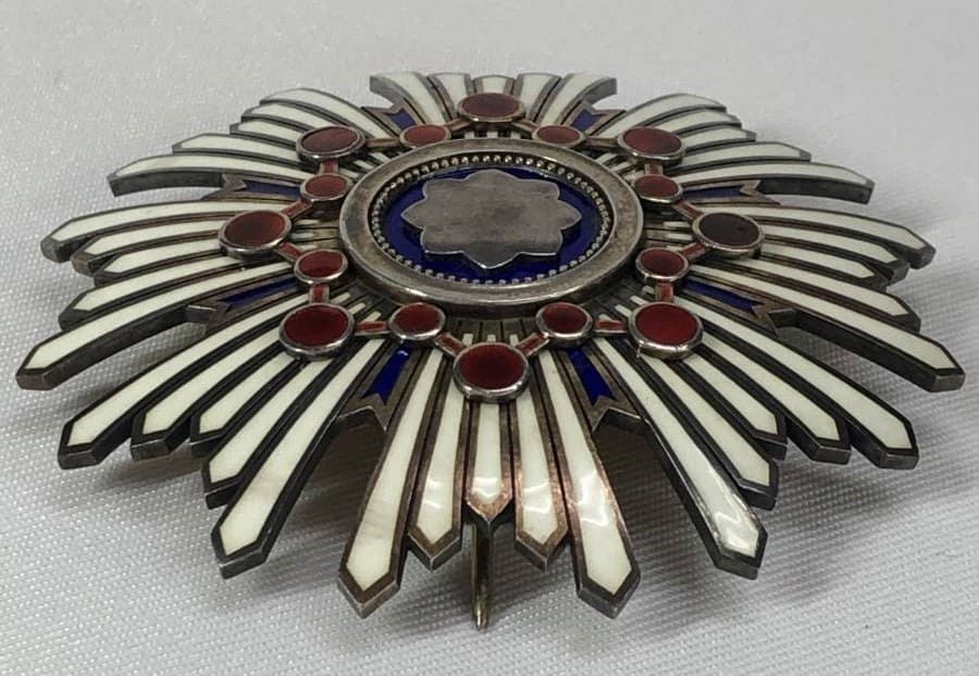 early cased  2nd class Sacred Treasure  order.jpg