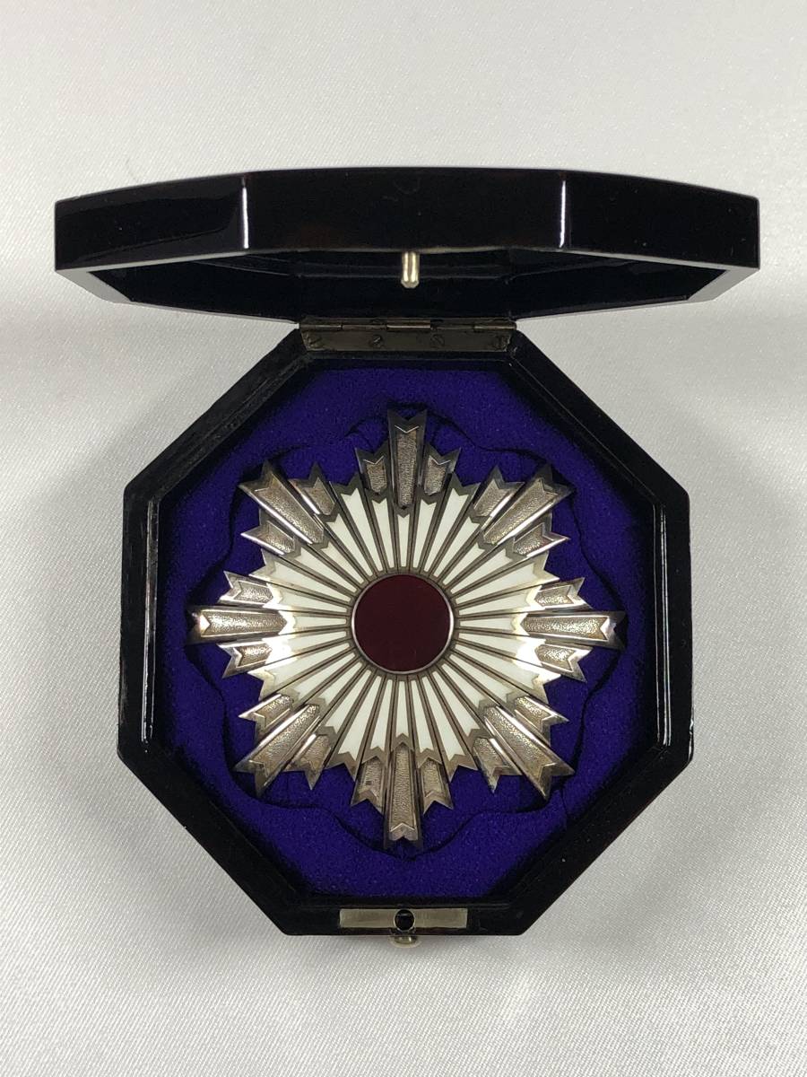 Early Meiji Era  2nd class Rising Sun Order Breast Star.jpg