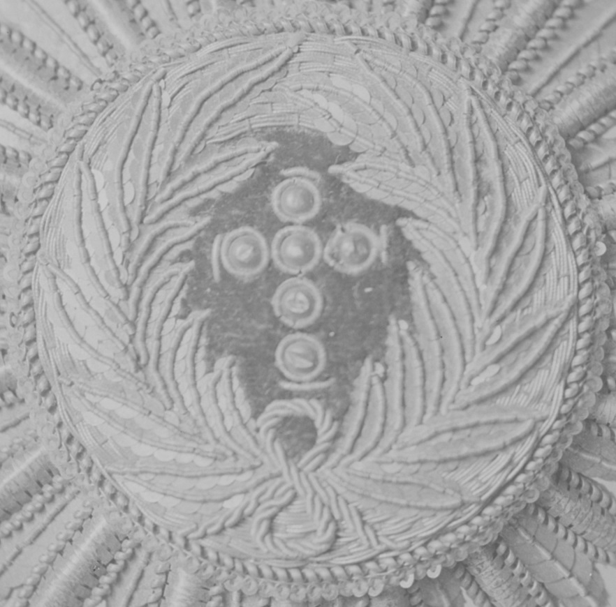 Elefantorden embroidered  breast star.jpg